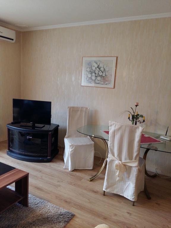 City Centre Apartment Γκιόρ Εξωτερικό φωτογραφία